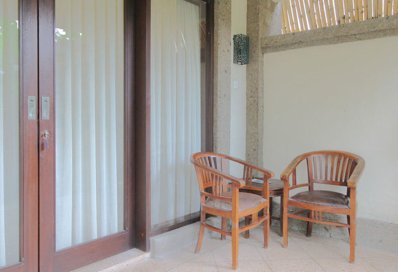 ホテル Airy Seminyak Kerobokan Kuwum Gang Rajawali Bali