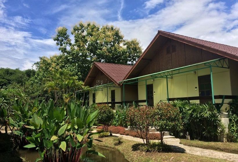 בית מלון כפרי Ban Dalah Pai