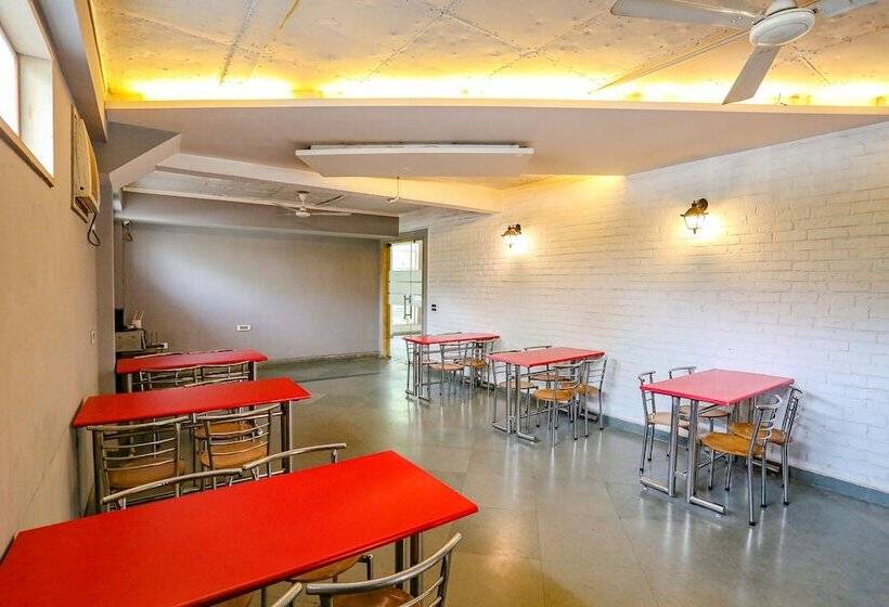 Fabhotel Premium Nest