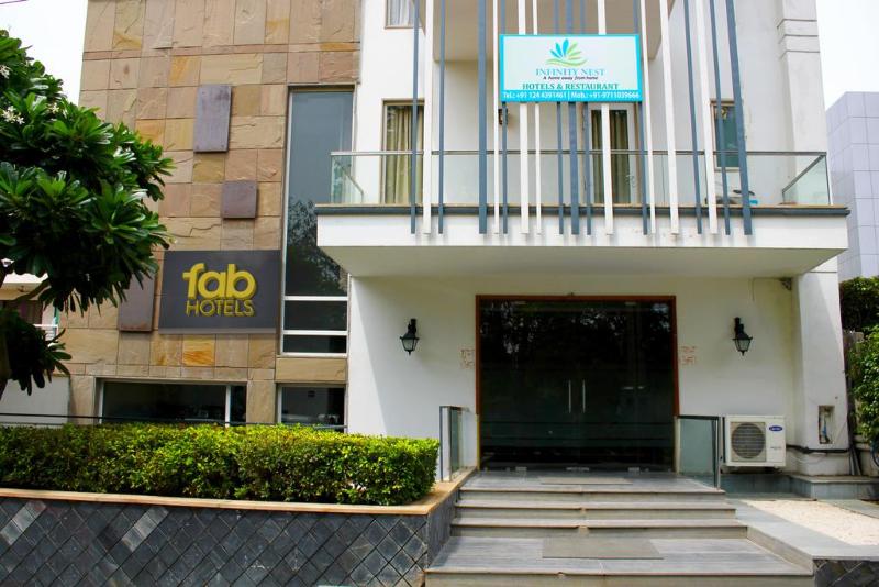 Fabhotel Premium Nest