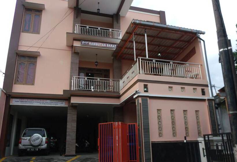 Отель Griya Rambutan Barat
