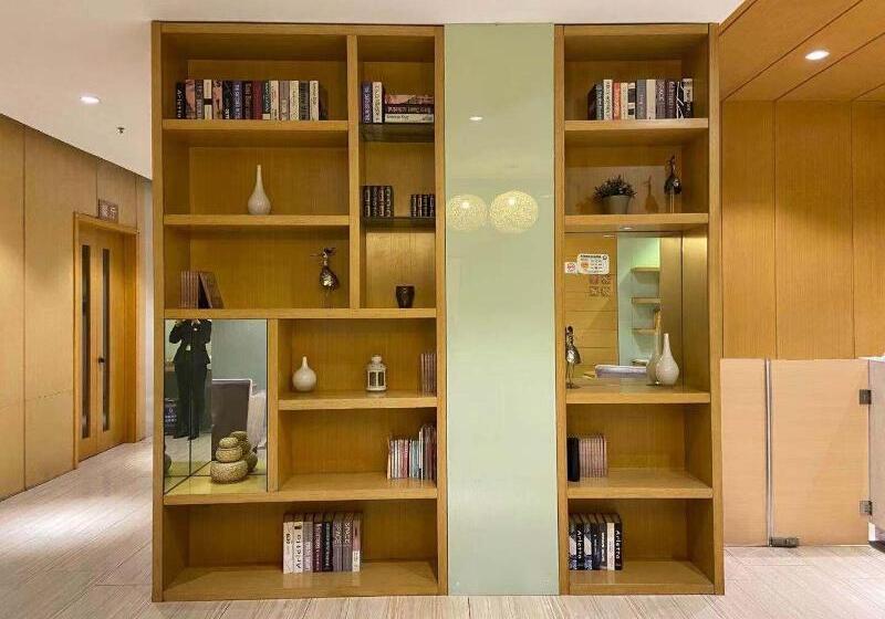 호텔 Hanting Shanghai Luoshan Road Metro Station