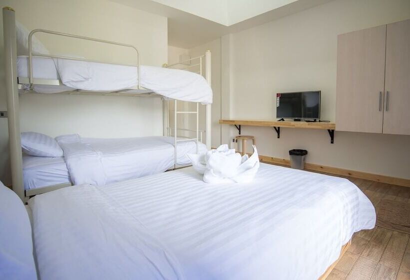 בית מלון כפרי Hug Home Stay