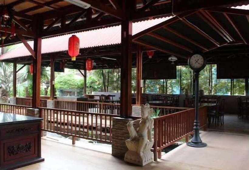 Imelda Hotel   Waterpark   Convention