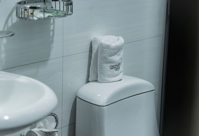 Отель Lemon Green Zona Expo Frente Al Centro De Convenciones