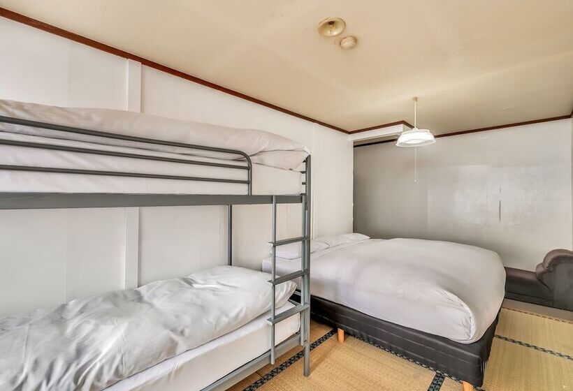 בית מלון כפרי Madarao