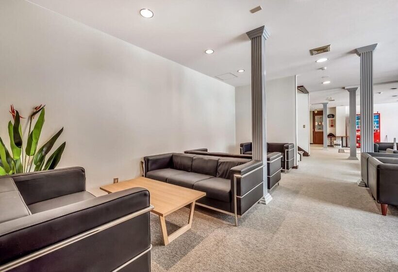 בית מלון כפרי Madarao