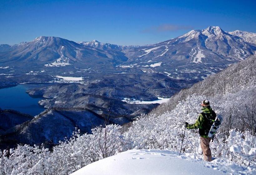 בית מלון כפרי Madarao