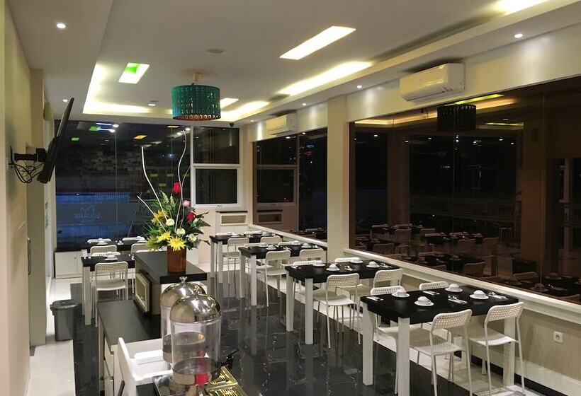 Отель Msquare Palembang