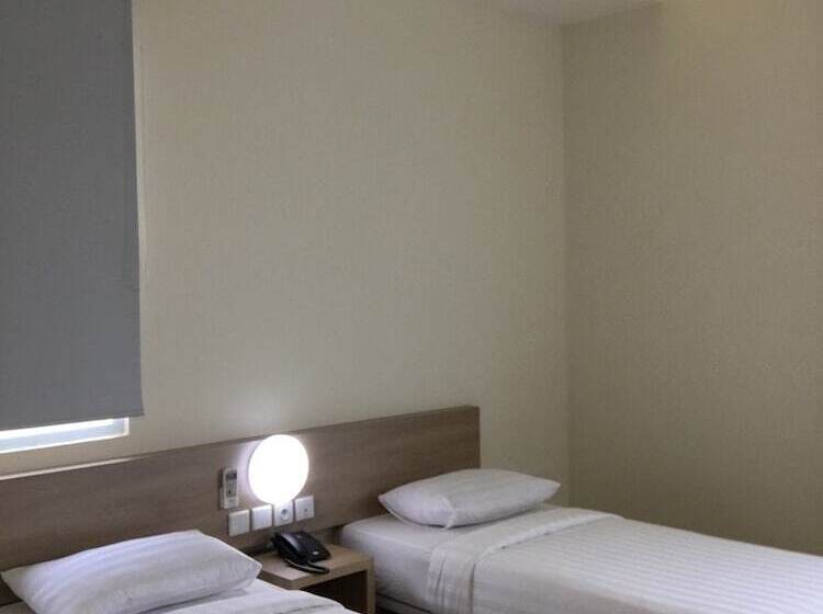 Отель Msquare Palembang