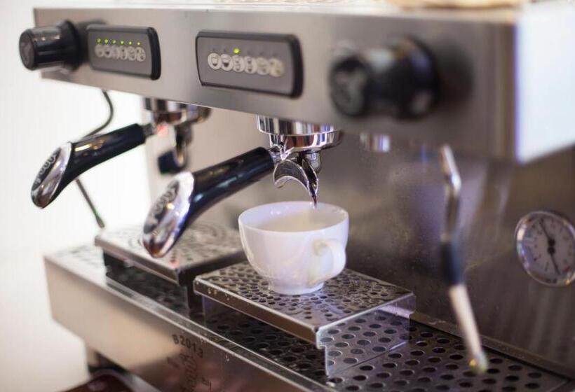 Orussey One Hotel & Apartment