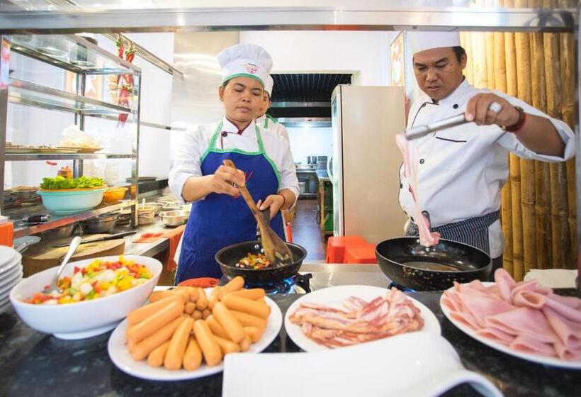 Orussey One Hotel & Apartment