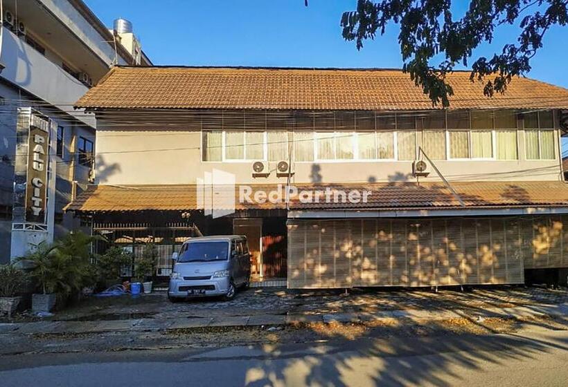 酒店 Palu City Guest House Mitra Reddoorz