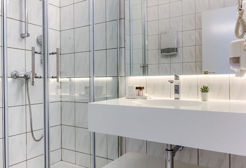 בית מלון כפרי Pansion Martin