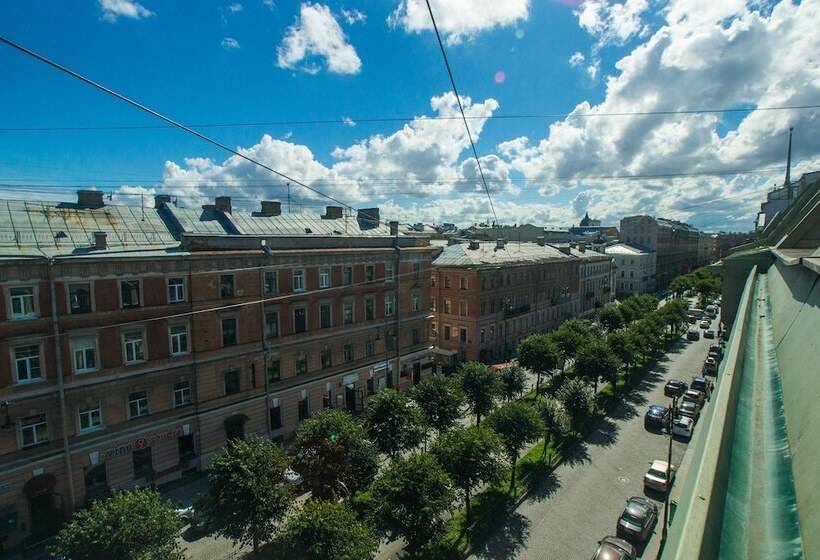 هتل Residence Turgenev