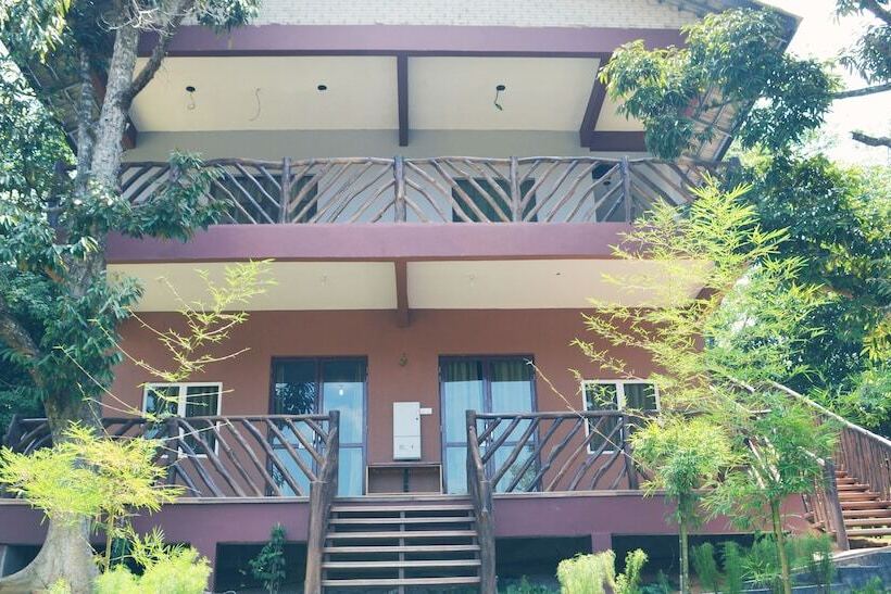 בית מלון כפרי The Acacia Retreat