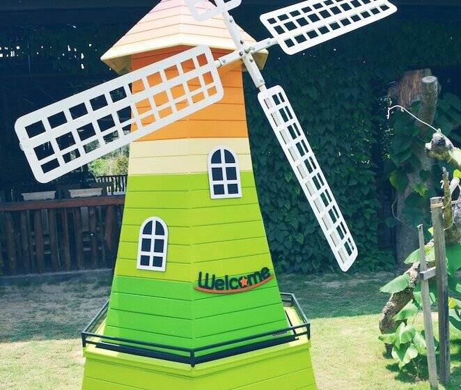 בית מלון כפרי The Acacia Retreat