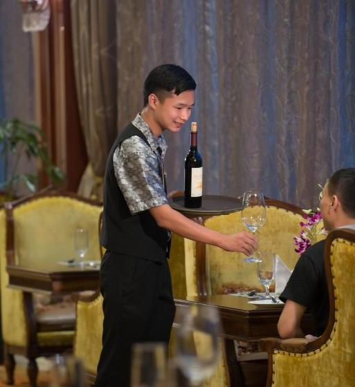 Отель Vienna Venus Royal  Guangdong Yangxi Branch