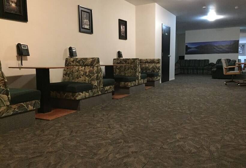 Invermere Hostel