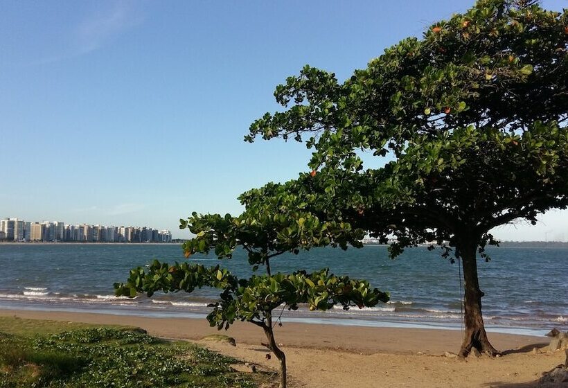 Onça Da Praia Hostel