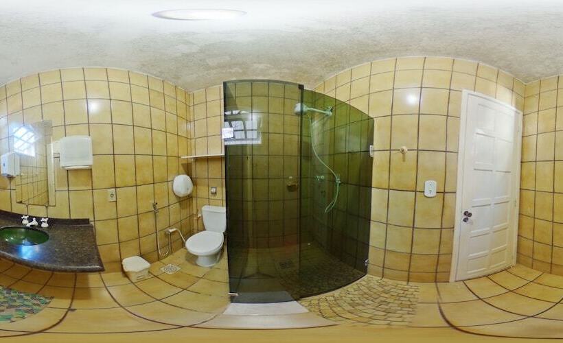 Onça Da Praia Hostel