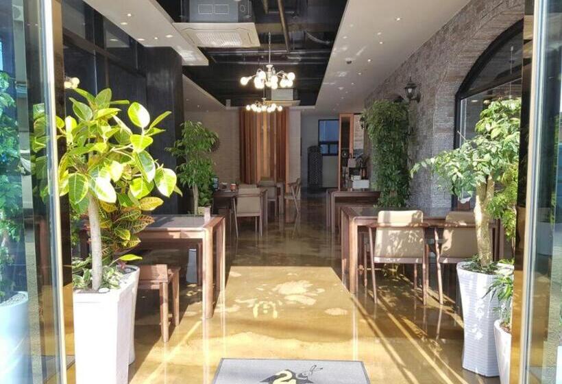 Пансион 24 Guesthouse Suncheon