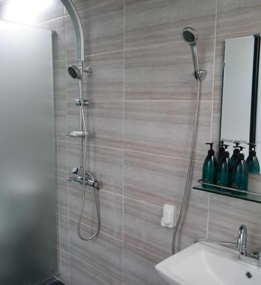 Пансион 24 Guesthouse Suncheon