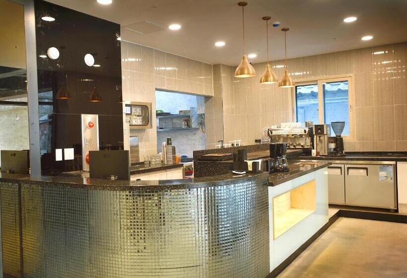 Пансион 24 Guesthouse Suncheon