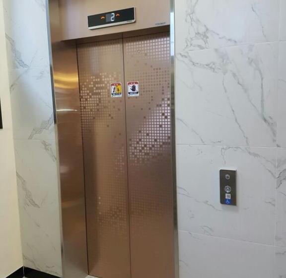 Пансион 24 Guesthouse Suncheon