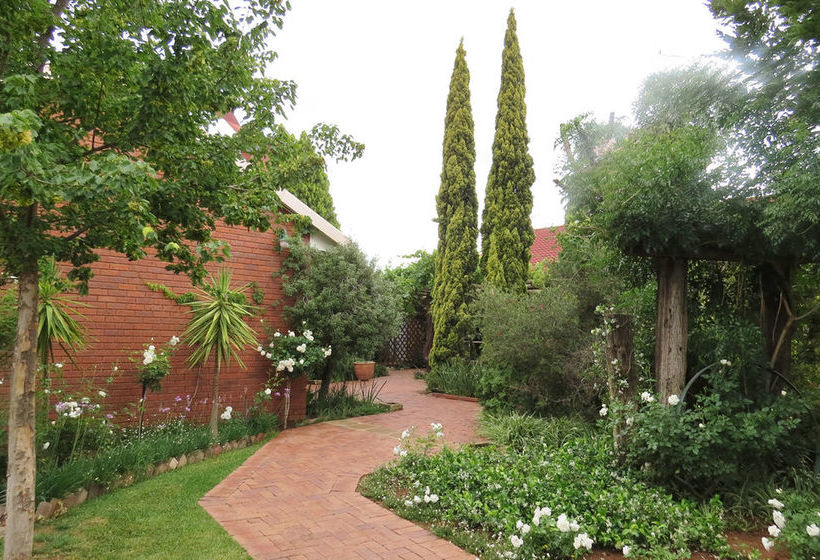 بنسيون Camelia Guest House