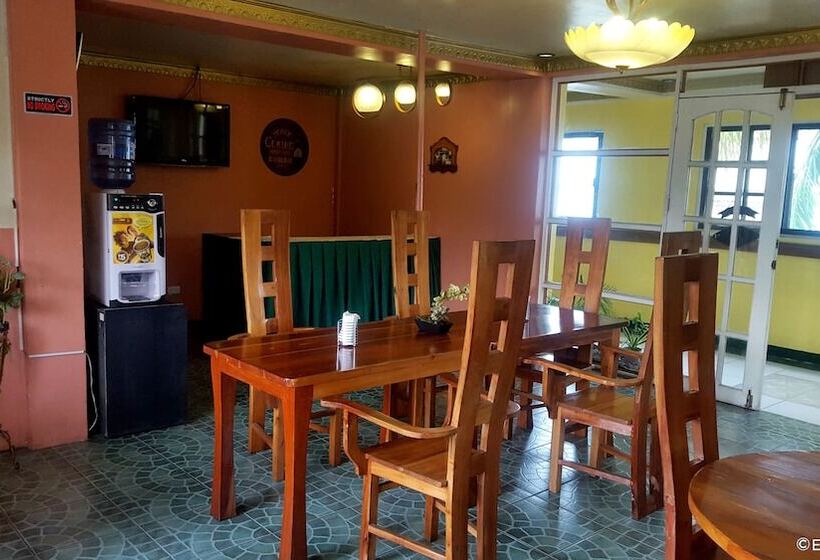 פנסיון Jorivim Apartelle