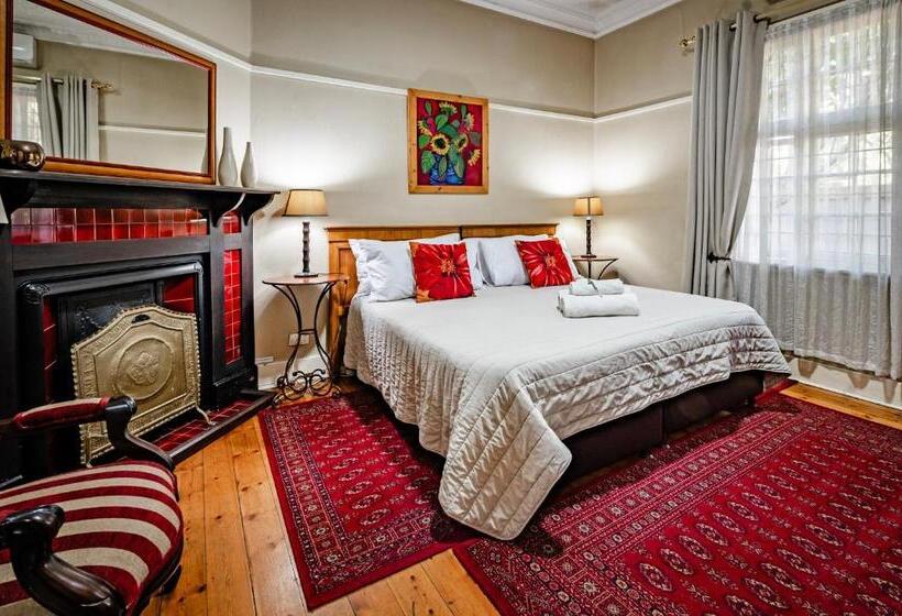 Пансион The Village In Hatfield