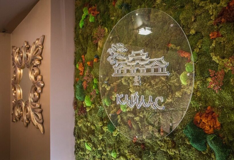 استراحتگاه Kailas Park Hotel Sochi