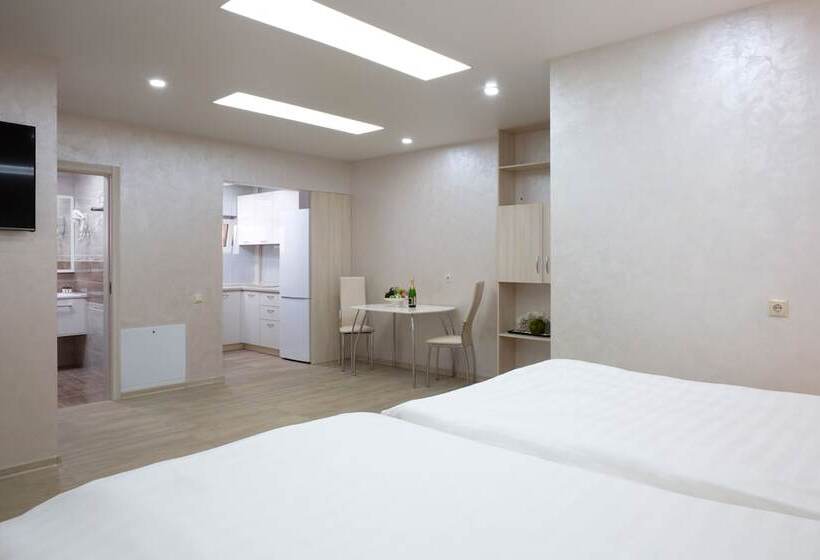 استراحتگاه Kailas Park Hotel Sochi