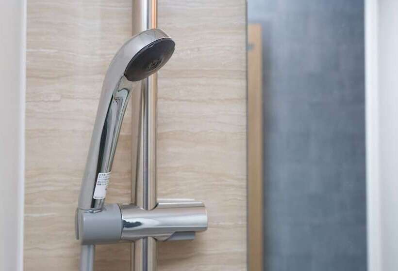 The Aquarius Inn Hostel