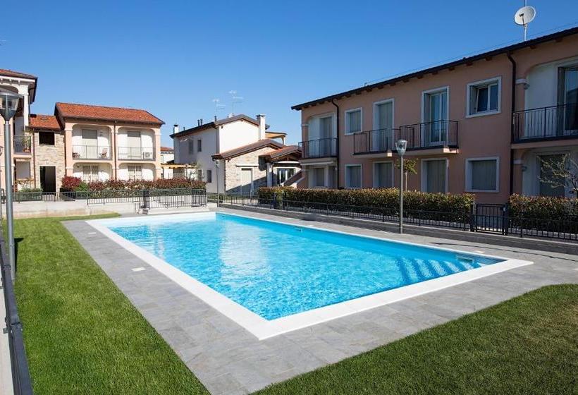 Villa Aurora