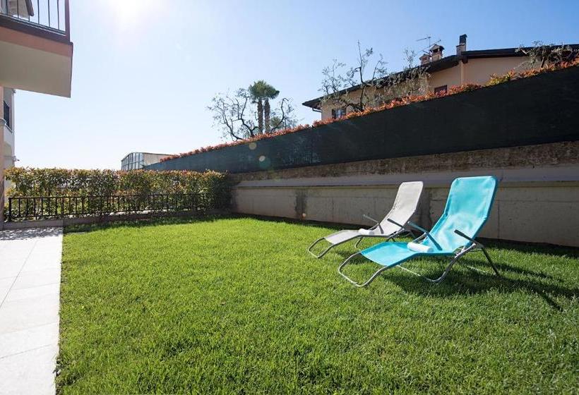 Villa Aurora