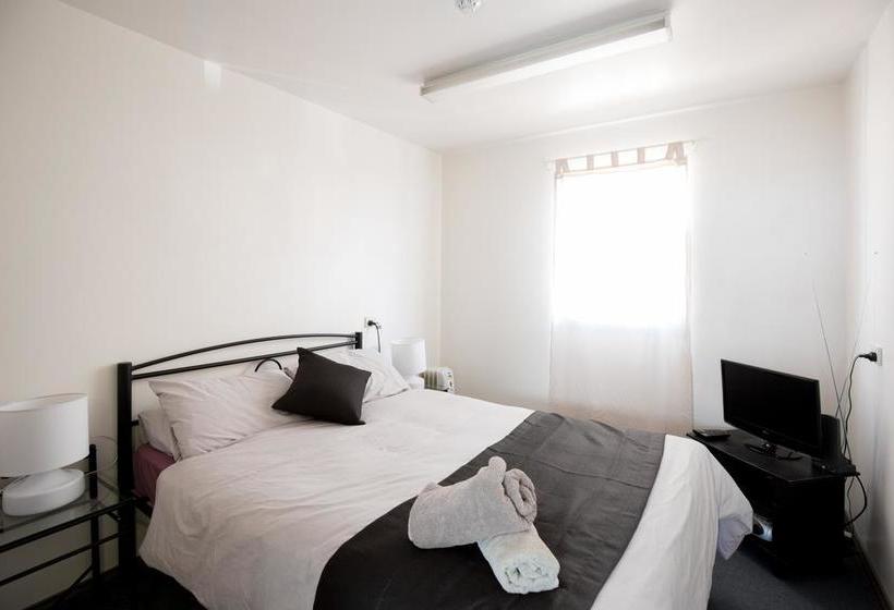 هاستل The Nook Backpackers