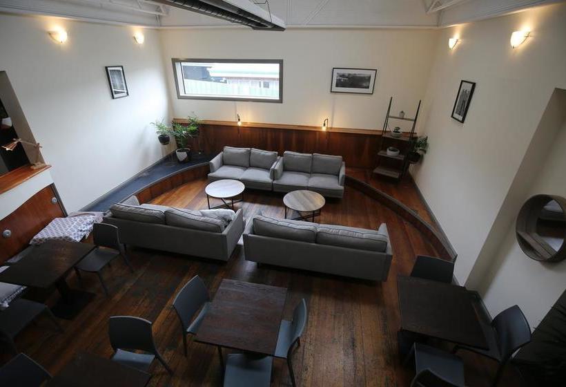 هاستل The Nook Backpackers