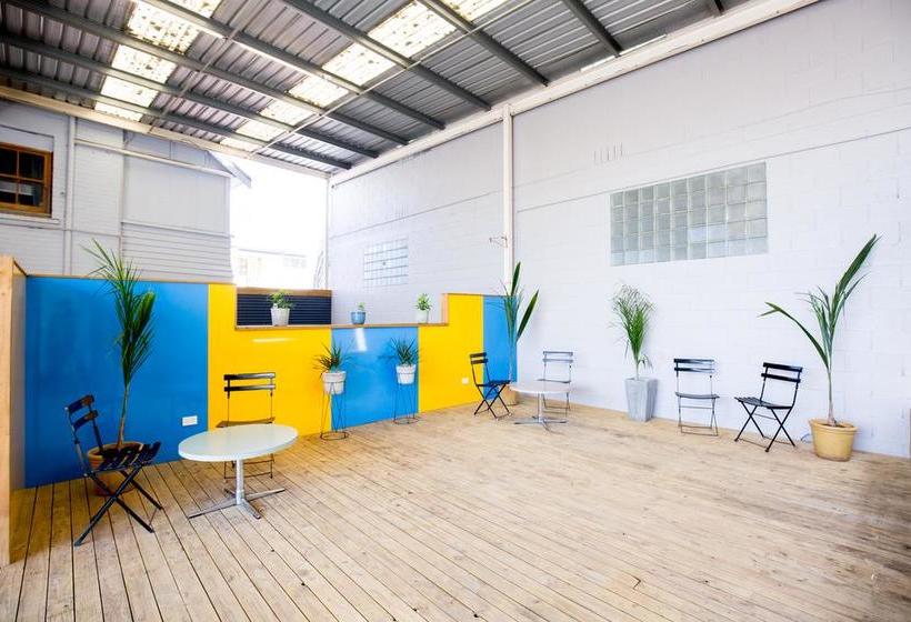 ユースホステル The Nook Backpackers