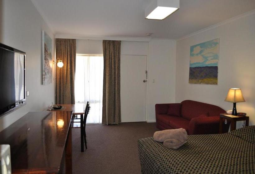 Augusta Courtyard Motel