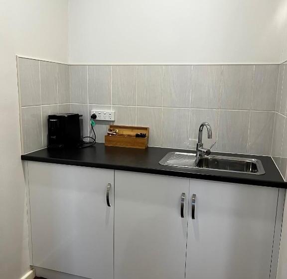 Augusta Courtyard Motel