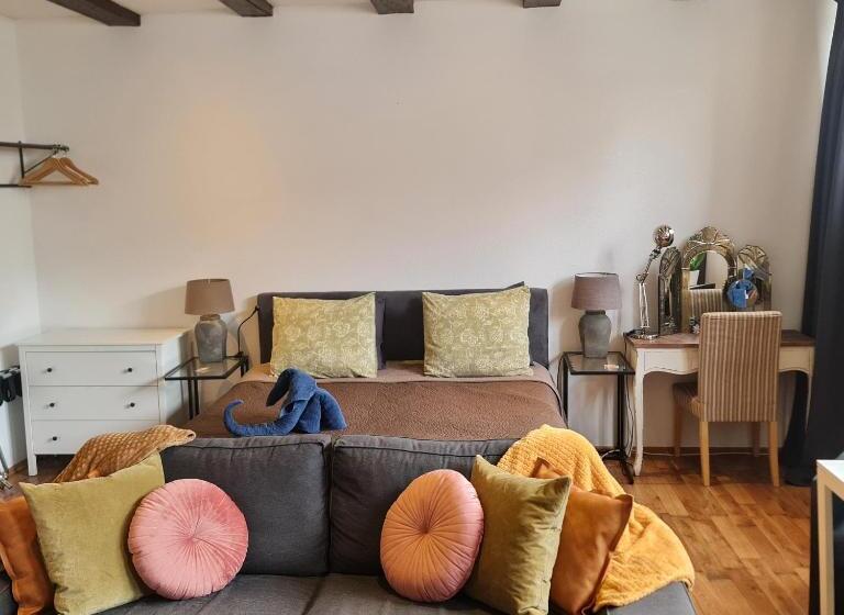 تختخواب و صبحانه Crown Guesthouse Amsterdam