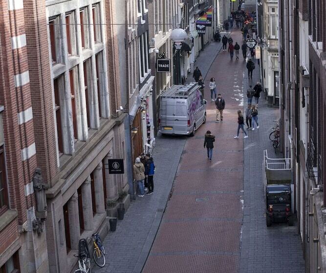 تختخواب و صبحانه Kuwadro Guesthouse Centrum