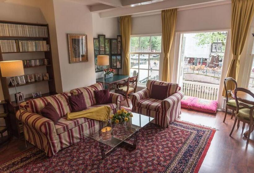 تختخواب و صبحانه Prinsen Apartment