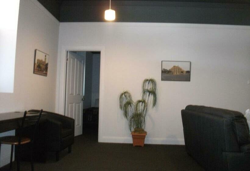 Daydream Motel And Apartments