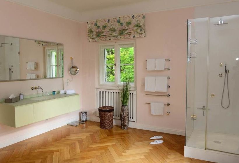 Frederics Residenz Am Englischen Garten