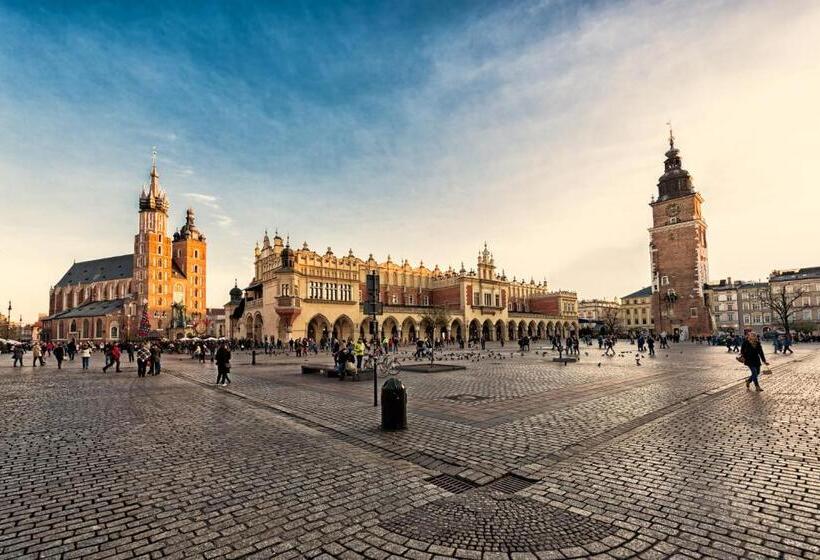 Отель Apartament Z Jacuzzi Kraków Rynek