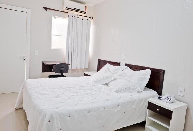 בית מלון כפרי Chapeco Center