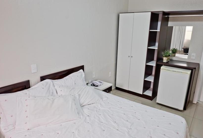 בית מלון כפרי Chapeco Center